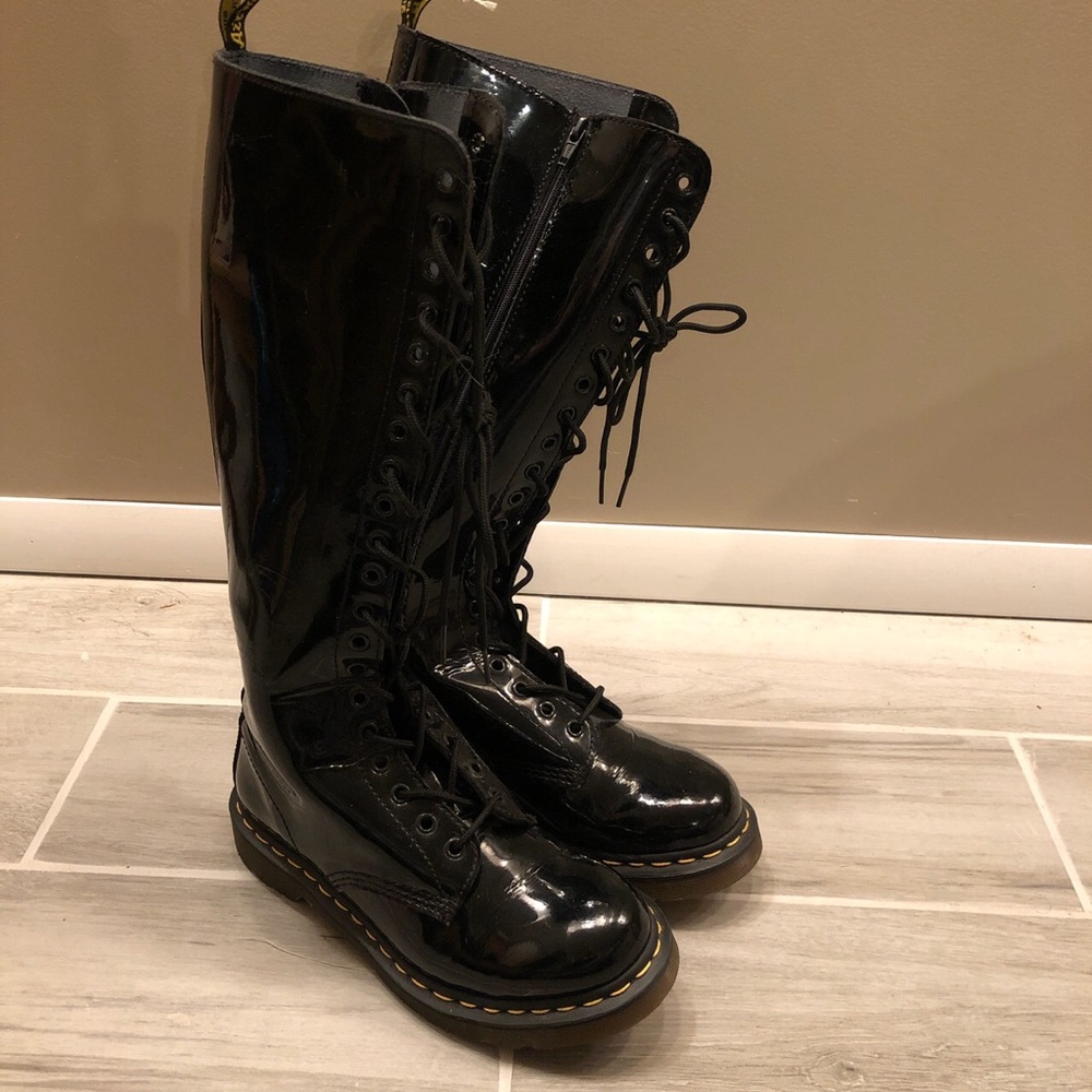 Vinyl 1B60 Dr Martens